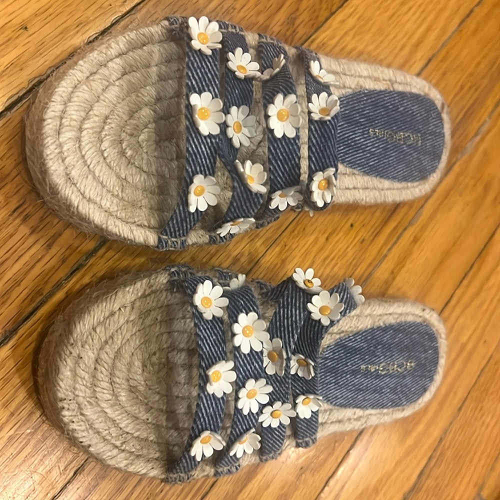 Daisy sandals